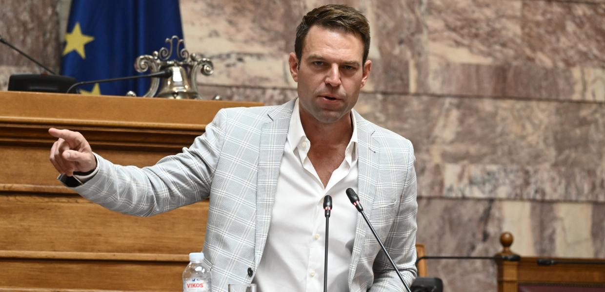 Ο Στέφανος Κασσελάκης στη Βουλή